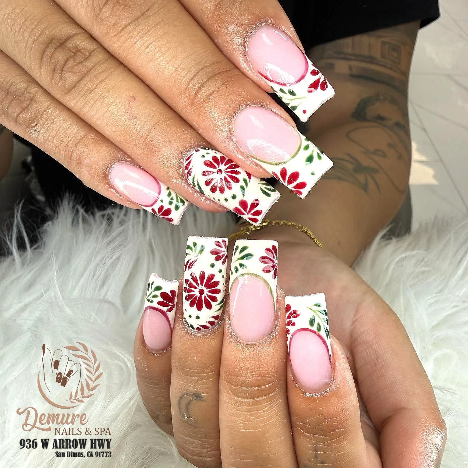 Demure Nails August 25